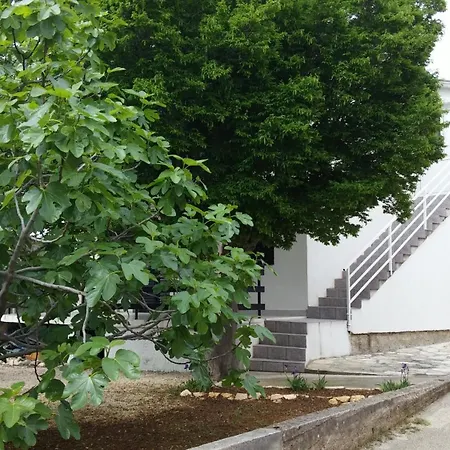 Apartament Mari *